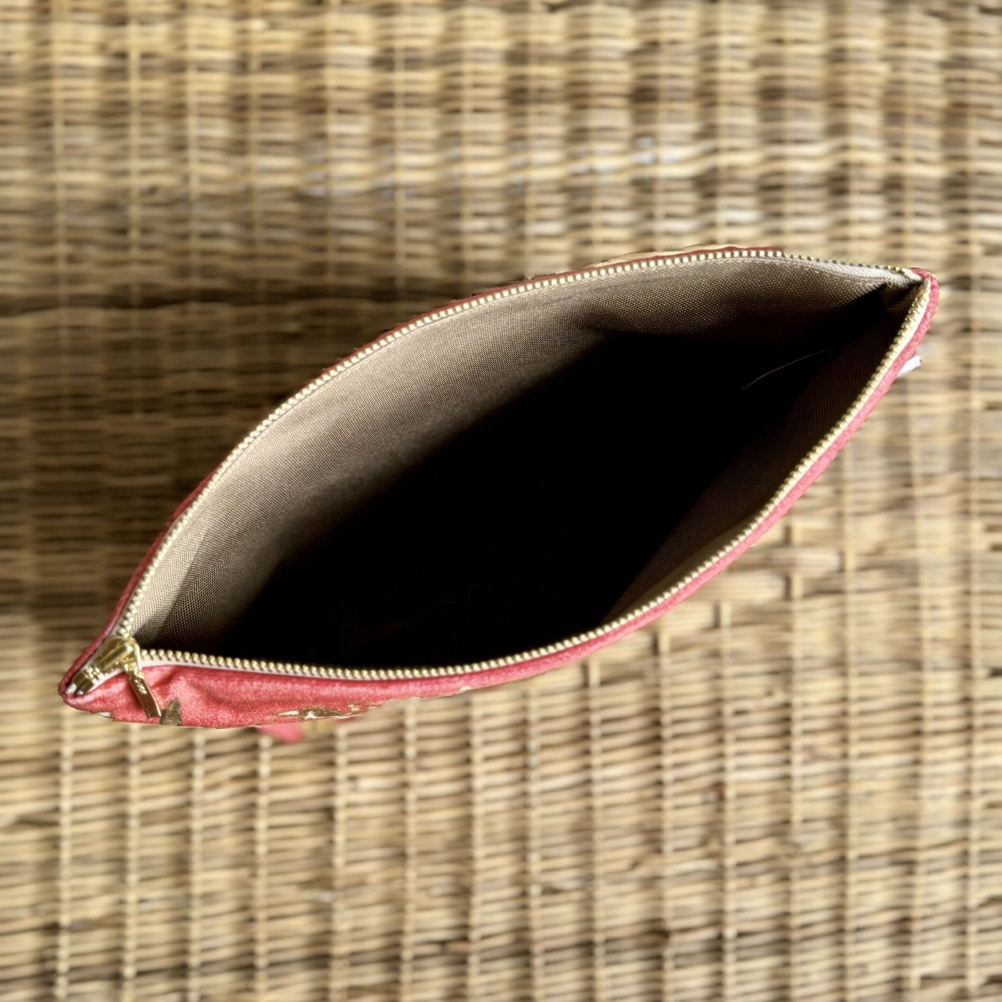 Rhino Ornament Toiletry Bag