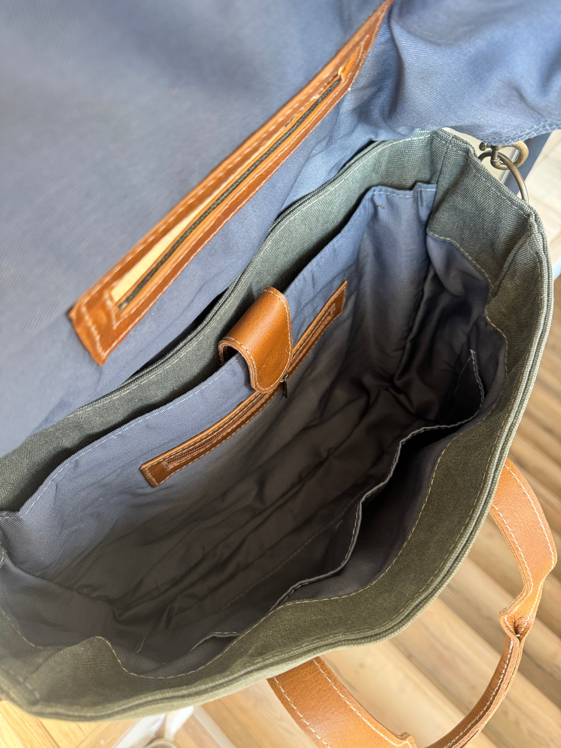 Canvas Laptop Bag in Graphite
