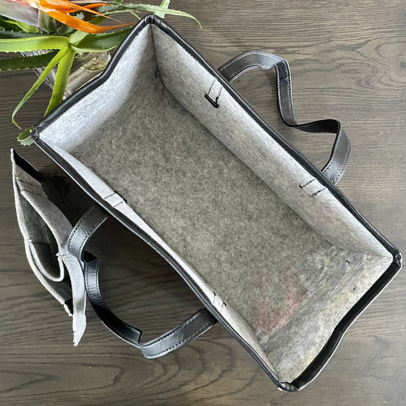 Velt Picnic Bag - Multicolor interior view