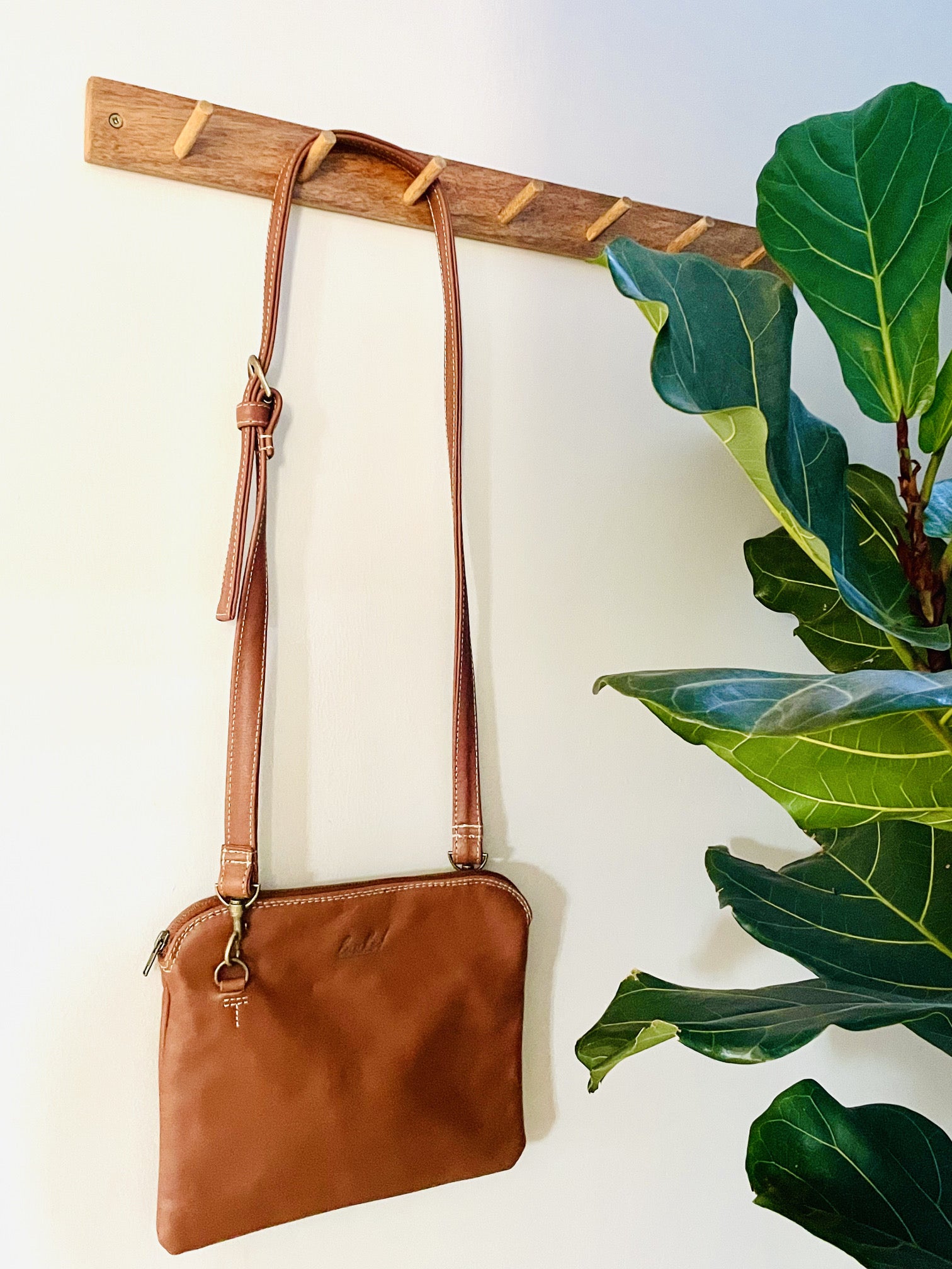 Edie Cross-Body Sling Clutch Handbag