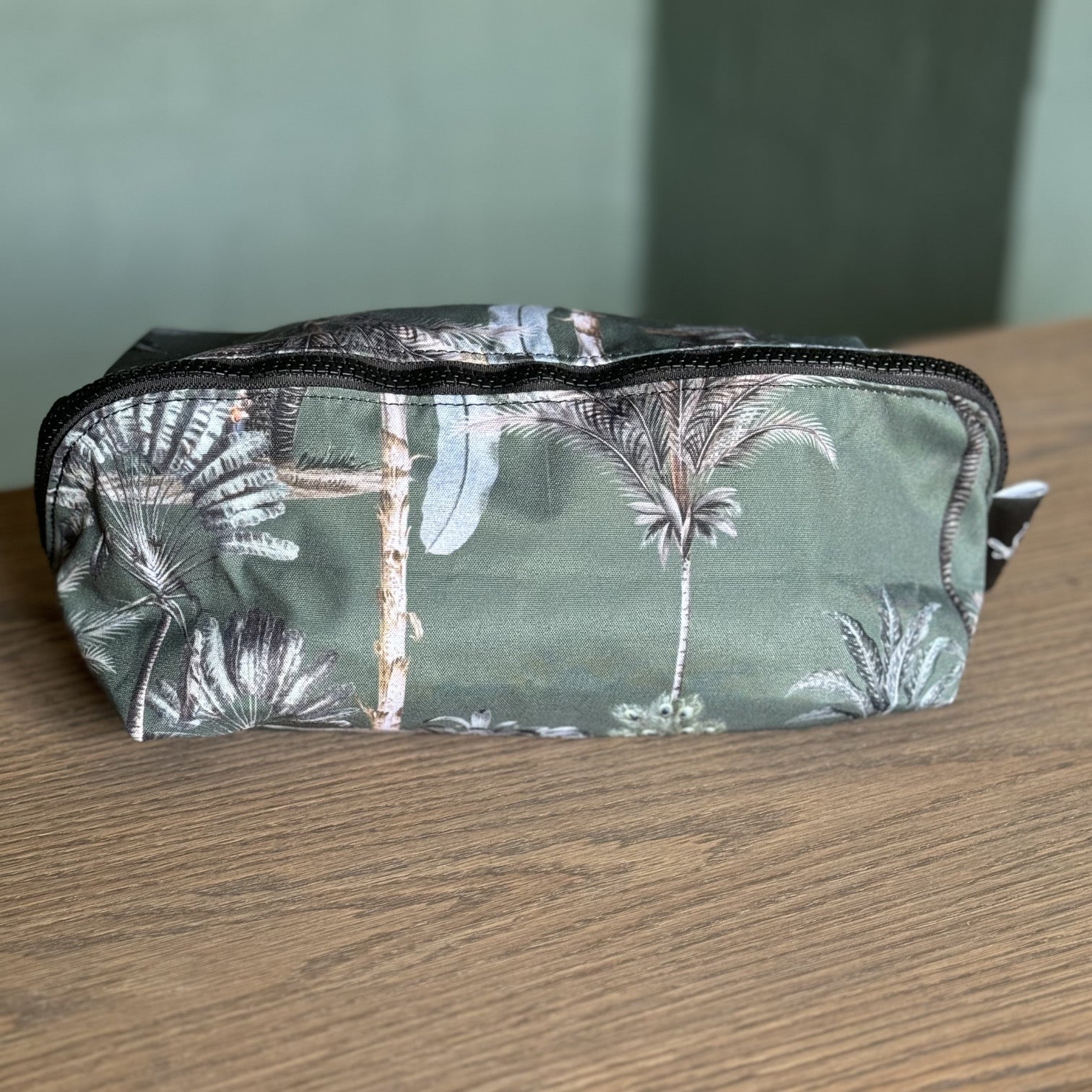 Diagonal Toiletry Bag - iszi ONLINE