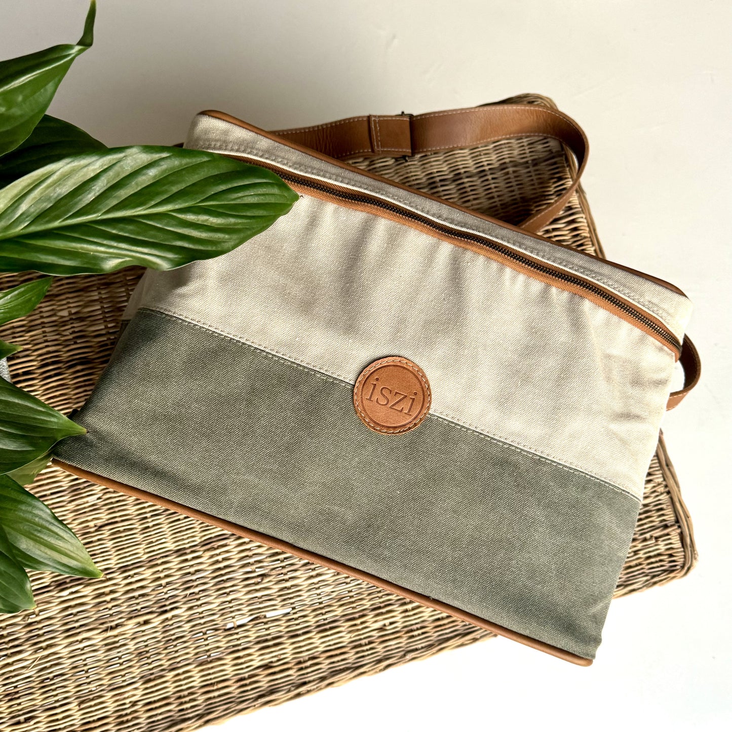 Canvas and Leather Cooler Bag green