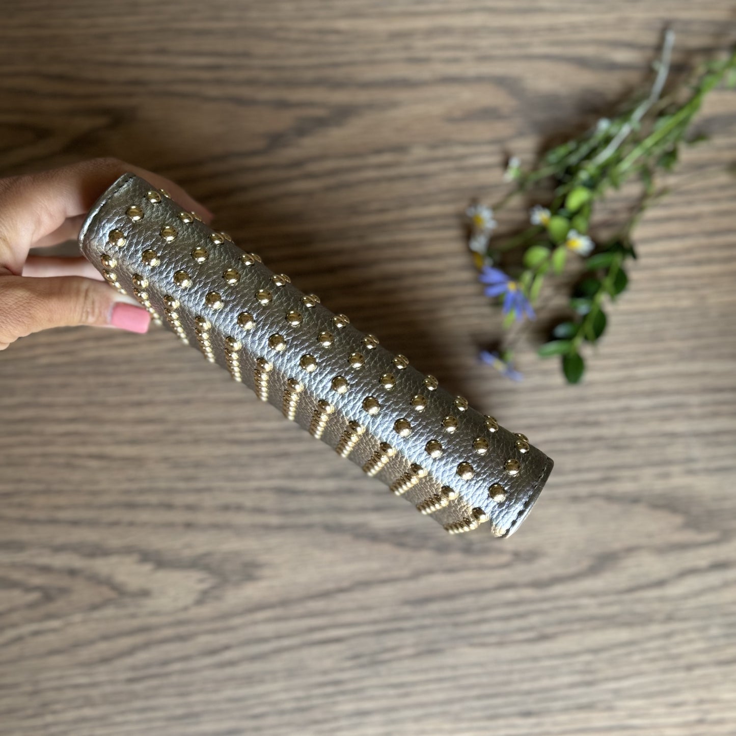 Stud Wallet - 2 options - iszi ONLINE