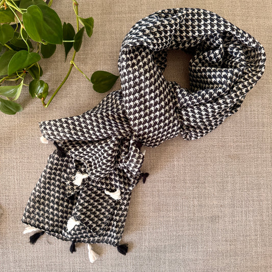 Mary Houndstooth Scarf