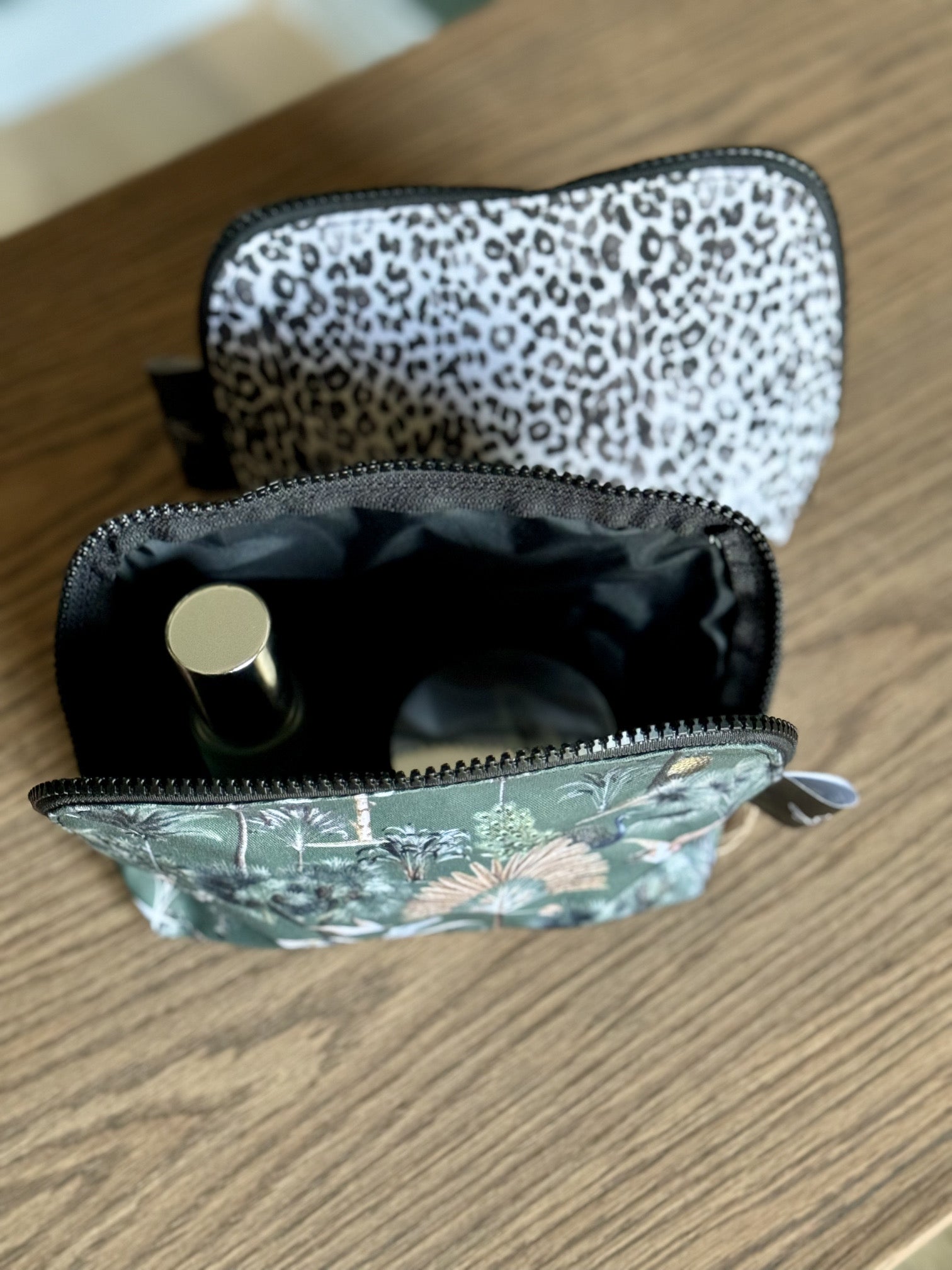 Cosmetic Pouch - iszi ONLINE