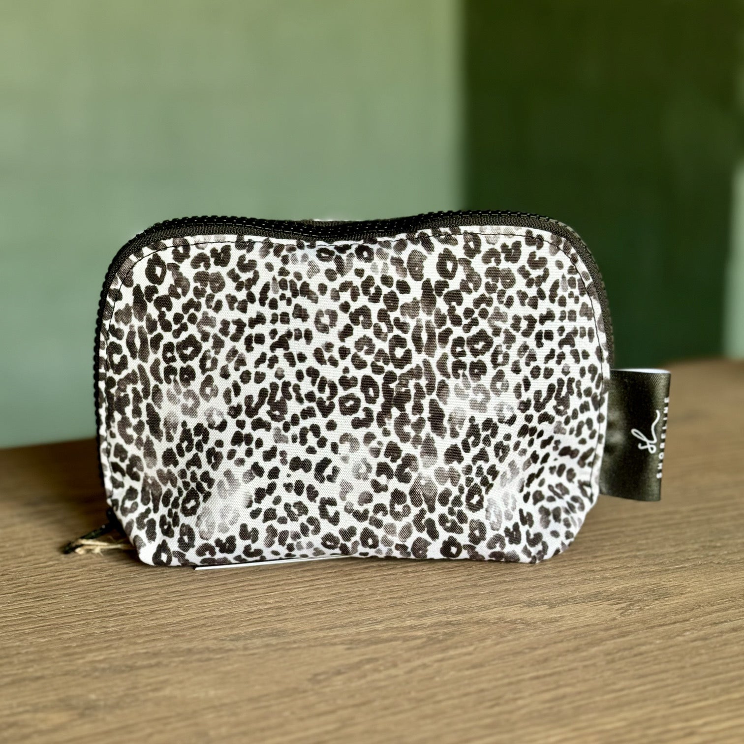 Cosmetic Pouch - iszi ONLINE