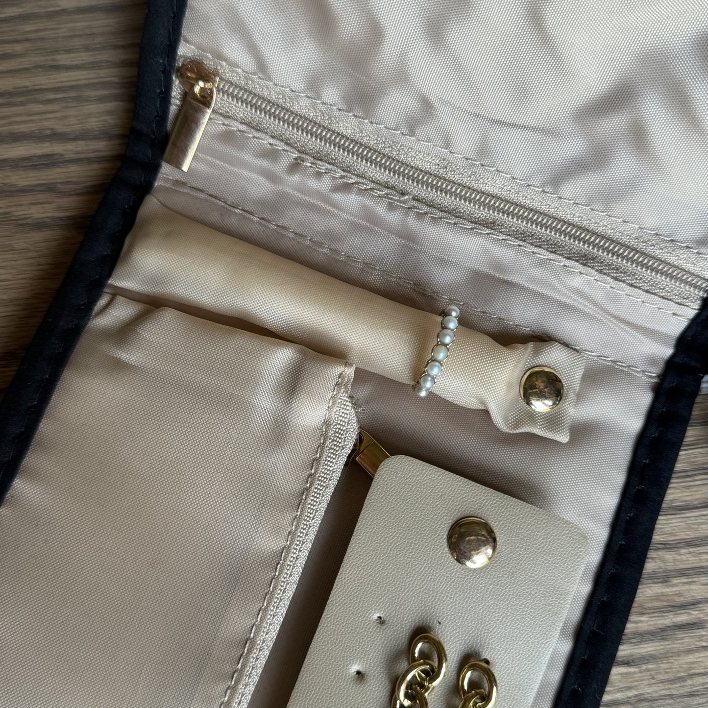 Black Jewellery Pouch - iszi ONLINE