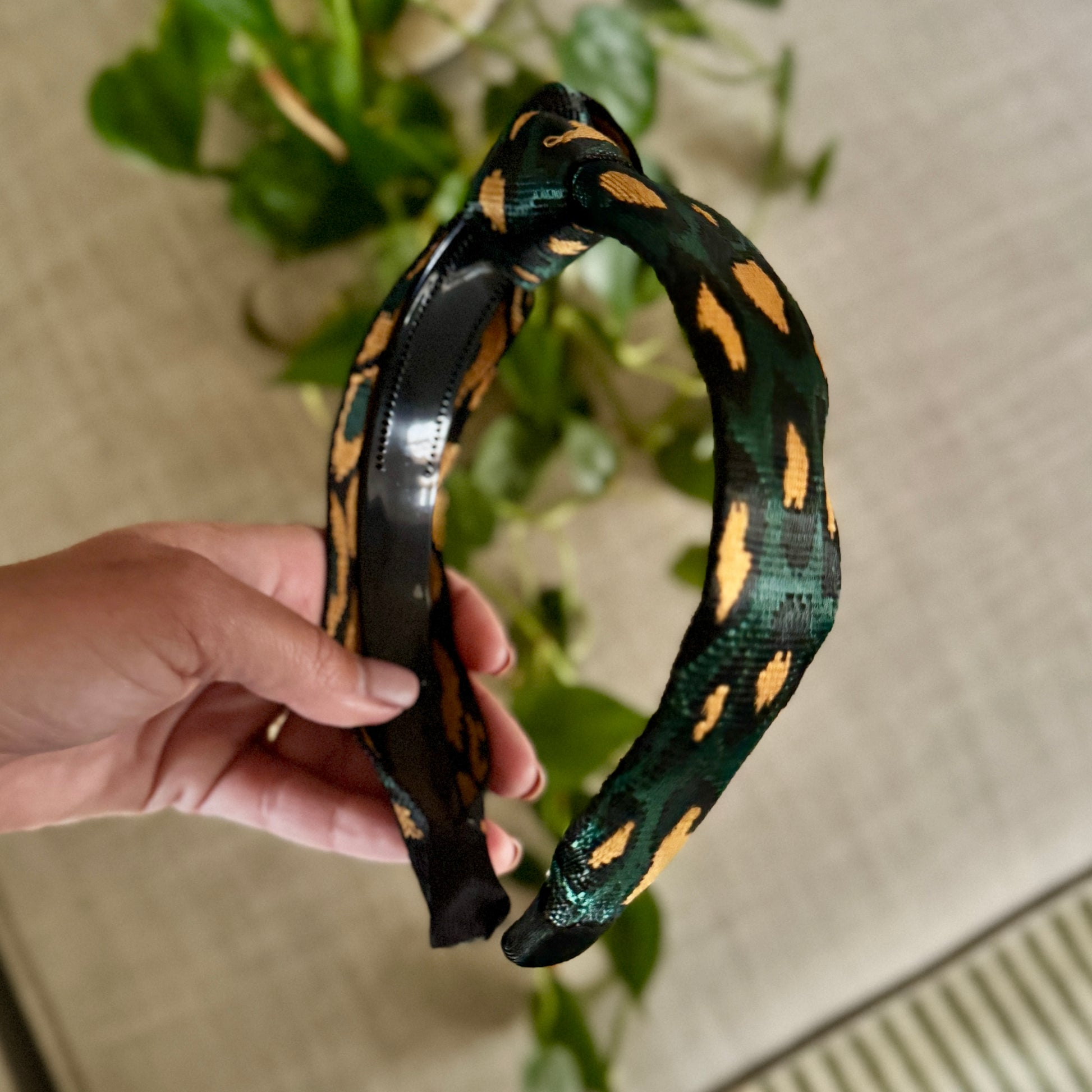 Green end Gold Leopard Alice Band - iszi ONLINE