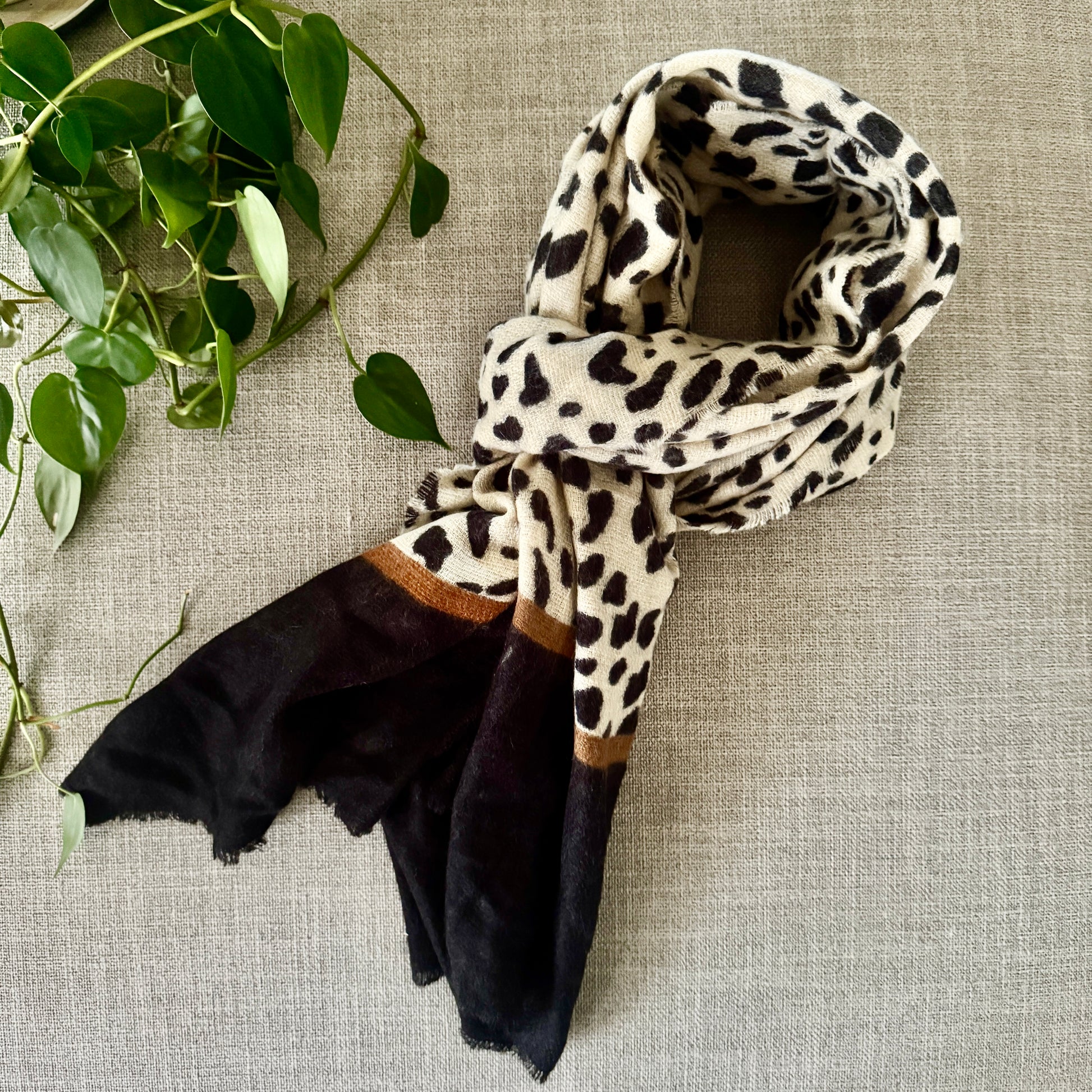 Leo Safari Scarf
