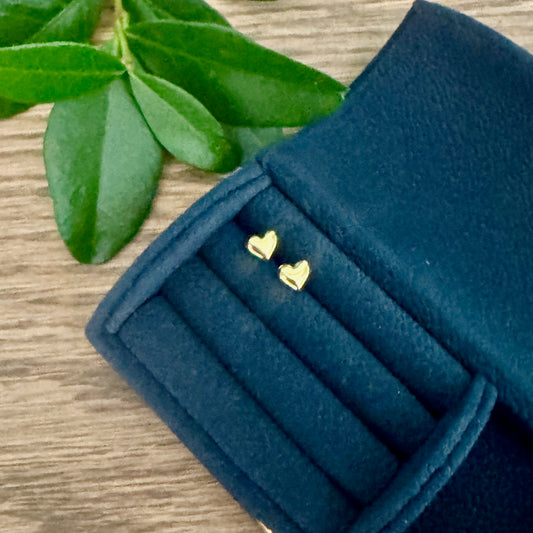 Heart Stud Earrings - iszi ONLINE