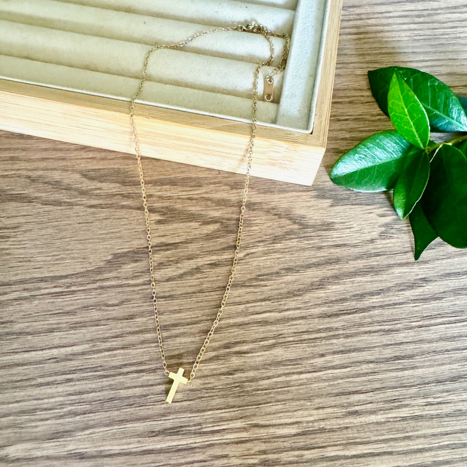 Pearl Pendant Necklace