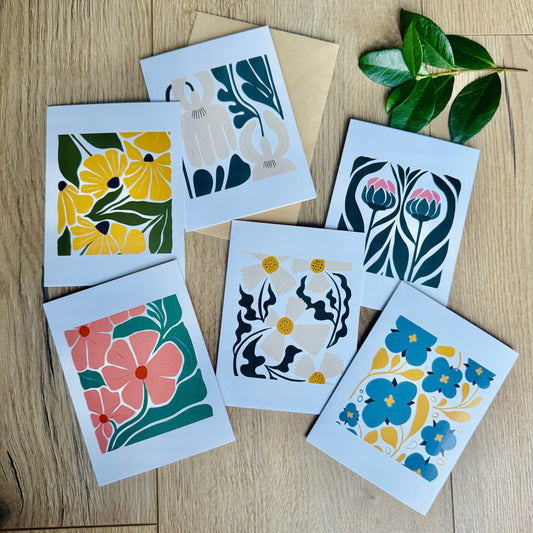 Selection of 6 floral cards