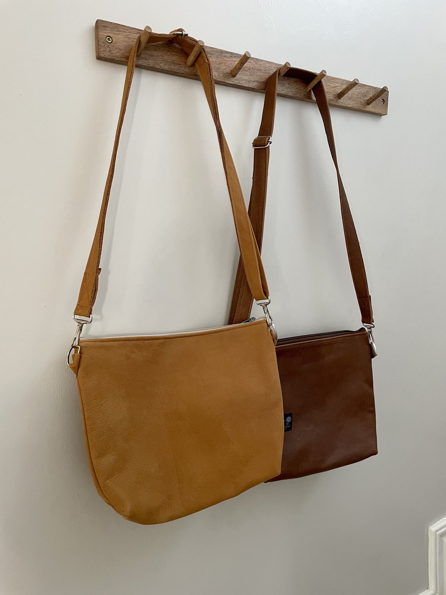 Leather Sling Bags -Stowe - iszi ONLINE