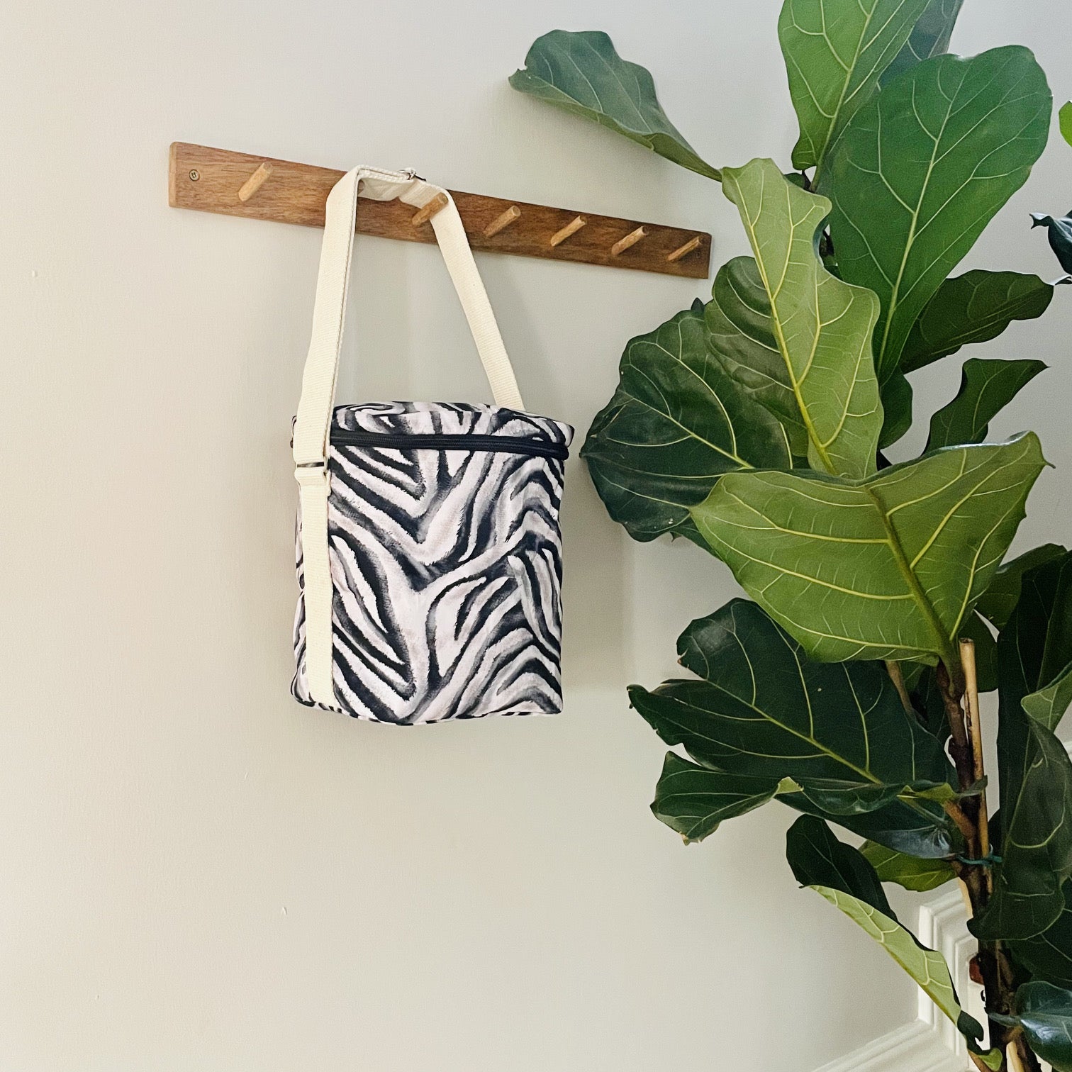 Tall Serengeti Cooler with Adjustable Strap