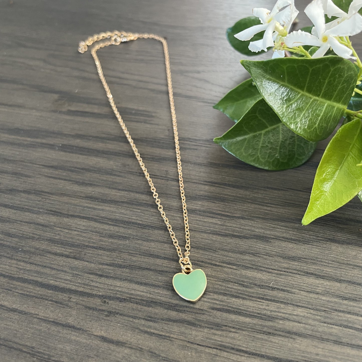 Girls Necklace - Butterfly,Flower, Green Heart, White Clover - iszi ONLINE