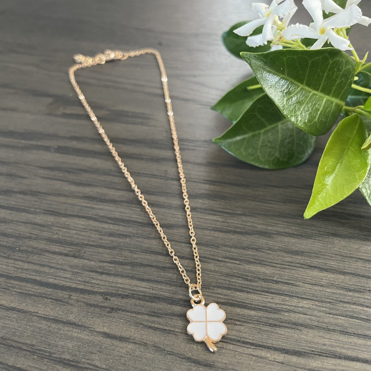 Girls Necklace - Butterfly,Flower, Green Heart, White Clover - iszi ONLINE
