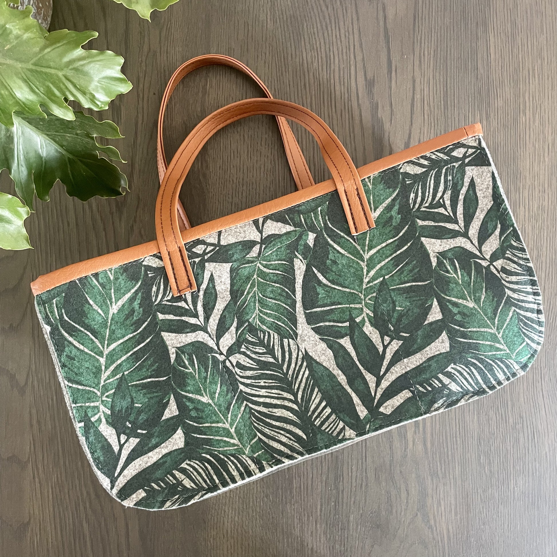Velt Picnic Bag - Botanical Leaves - iszi ONLINE