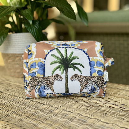 Leo Toiletry Bag kiki