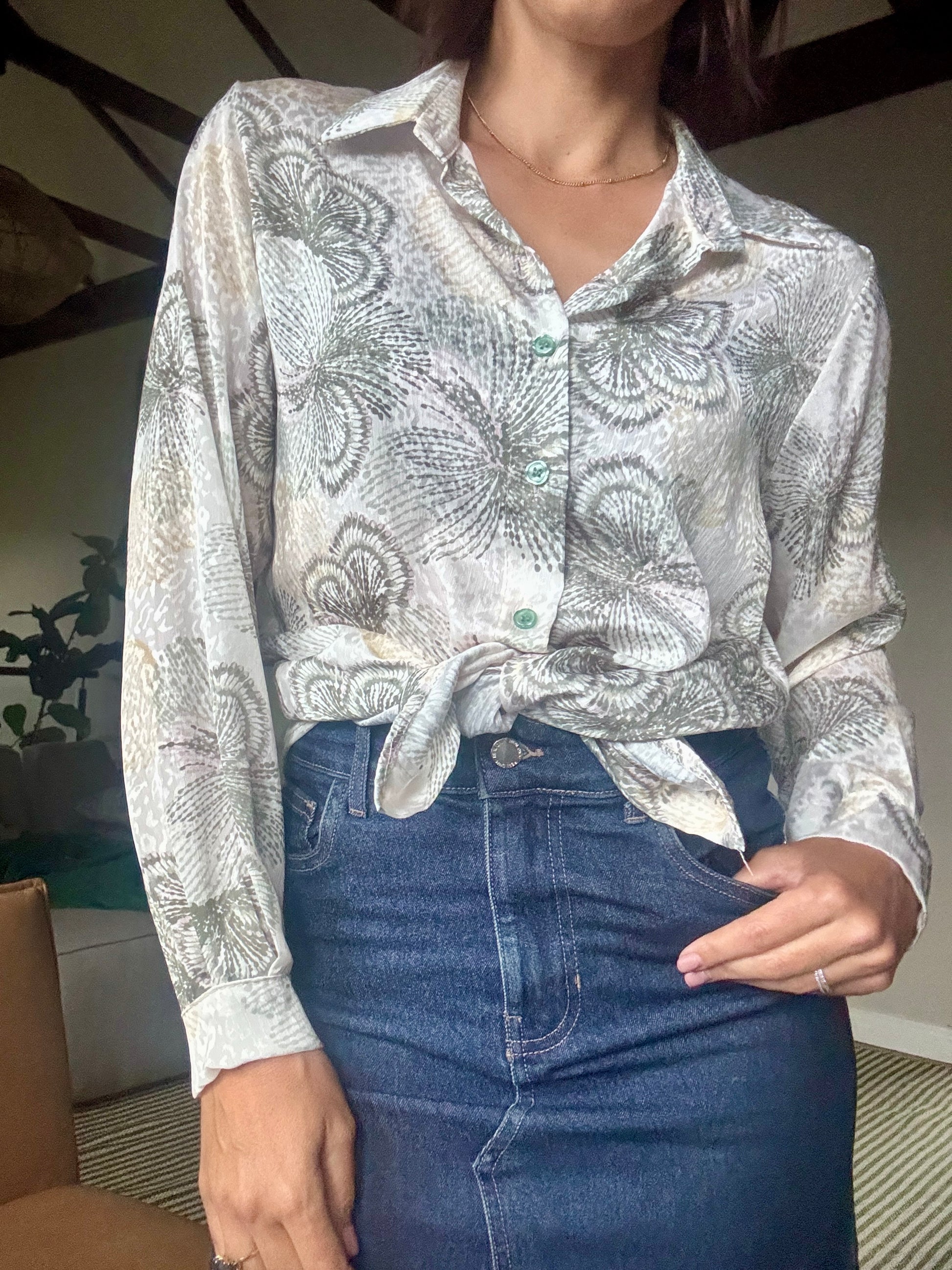 Sheer Hibiscus Shirt - iszi ONLINE