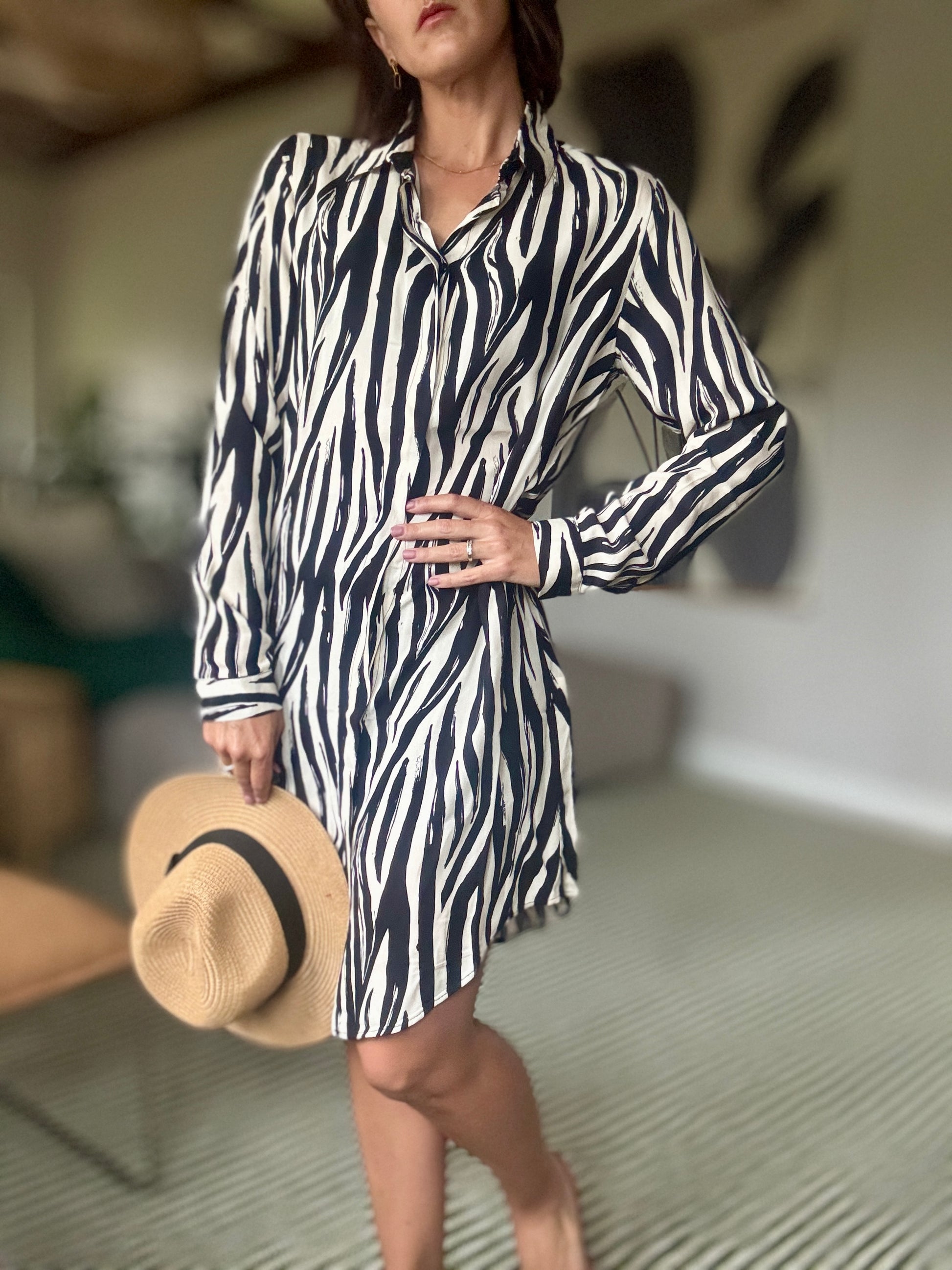 Midi Shirt Dresses in Black and Beige