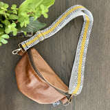 Leather Moonbag in Toffee