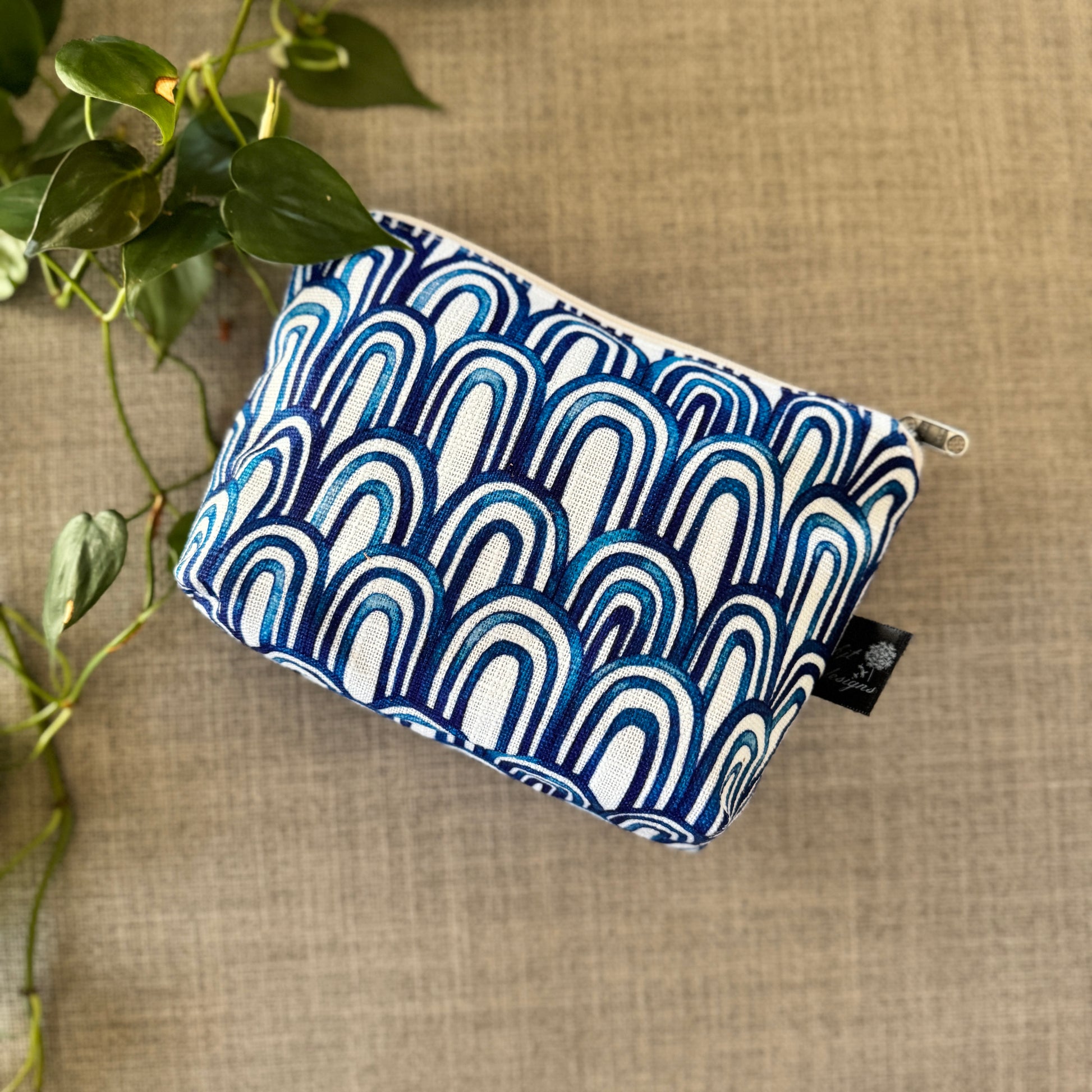 Toiletry Bags in Blue arch