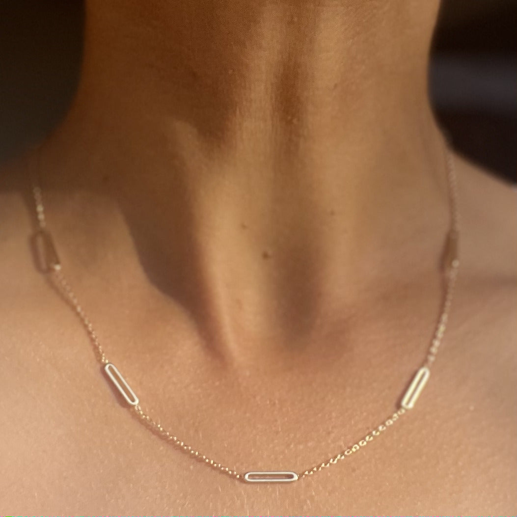 Scattered Paperclip Necklace - iszi ONLINE