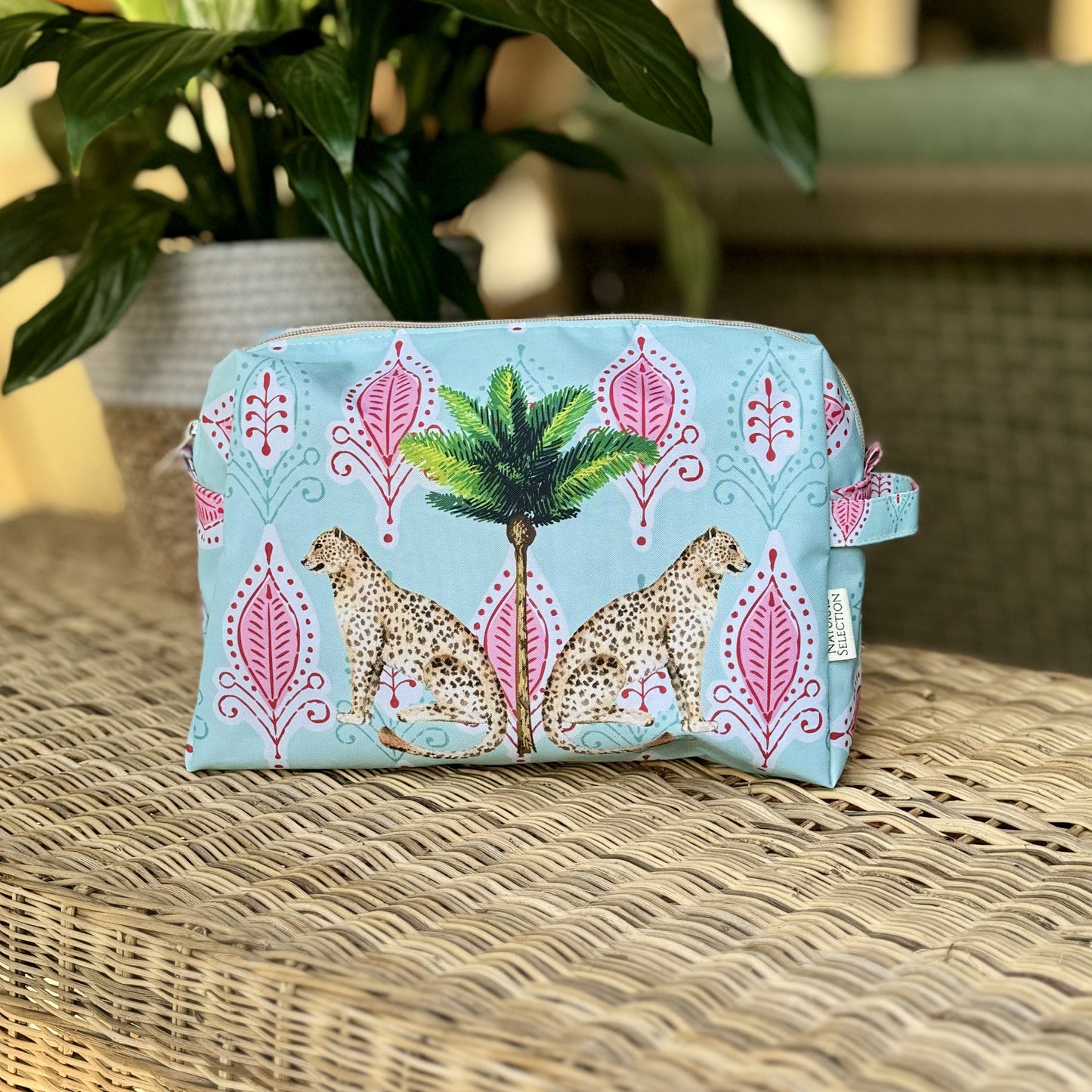 Leo Toiletry Bag Gigi