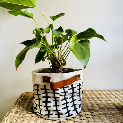 Soft Pot with Leather Handles - Nola and La Serano - iszi ONLINE