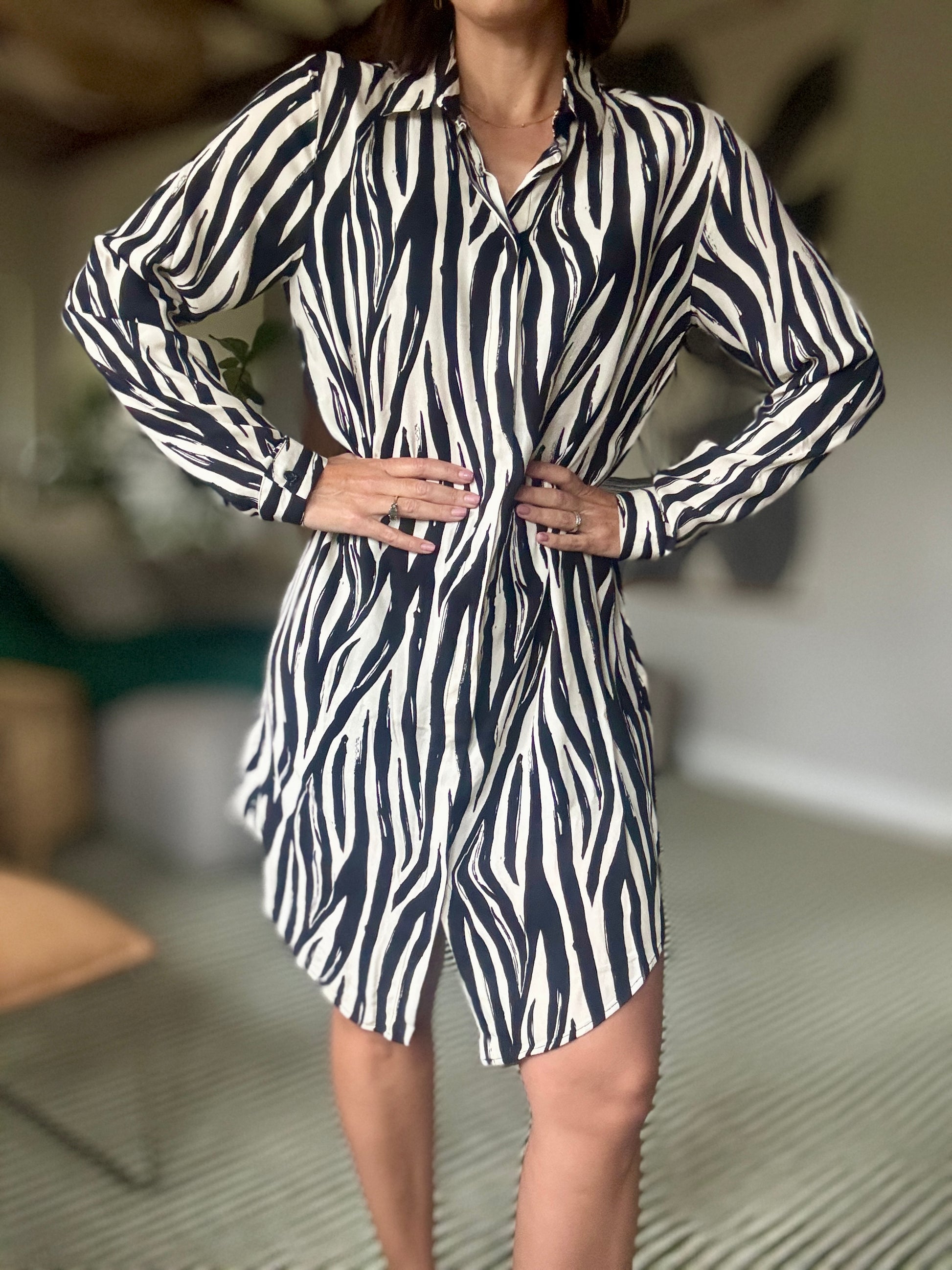 Midi Shirt Dresses in Black and Beige