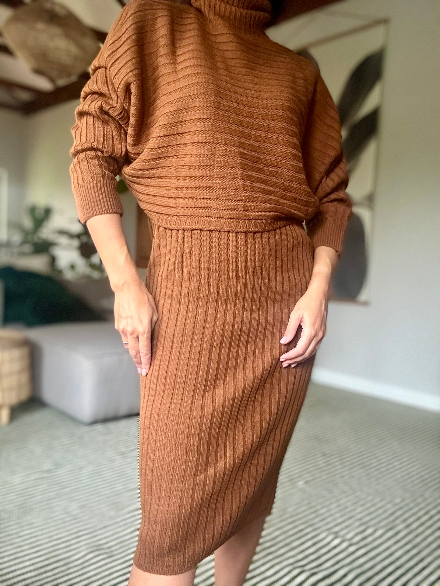 Rust knit dress with jersey