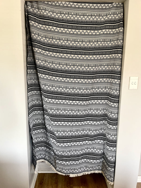 Black and White Picnic Blanket open