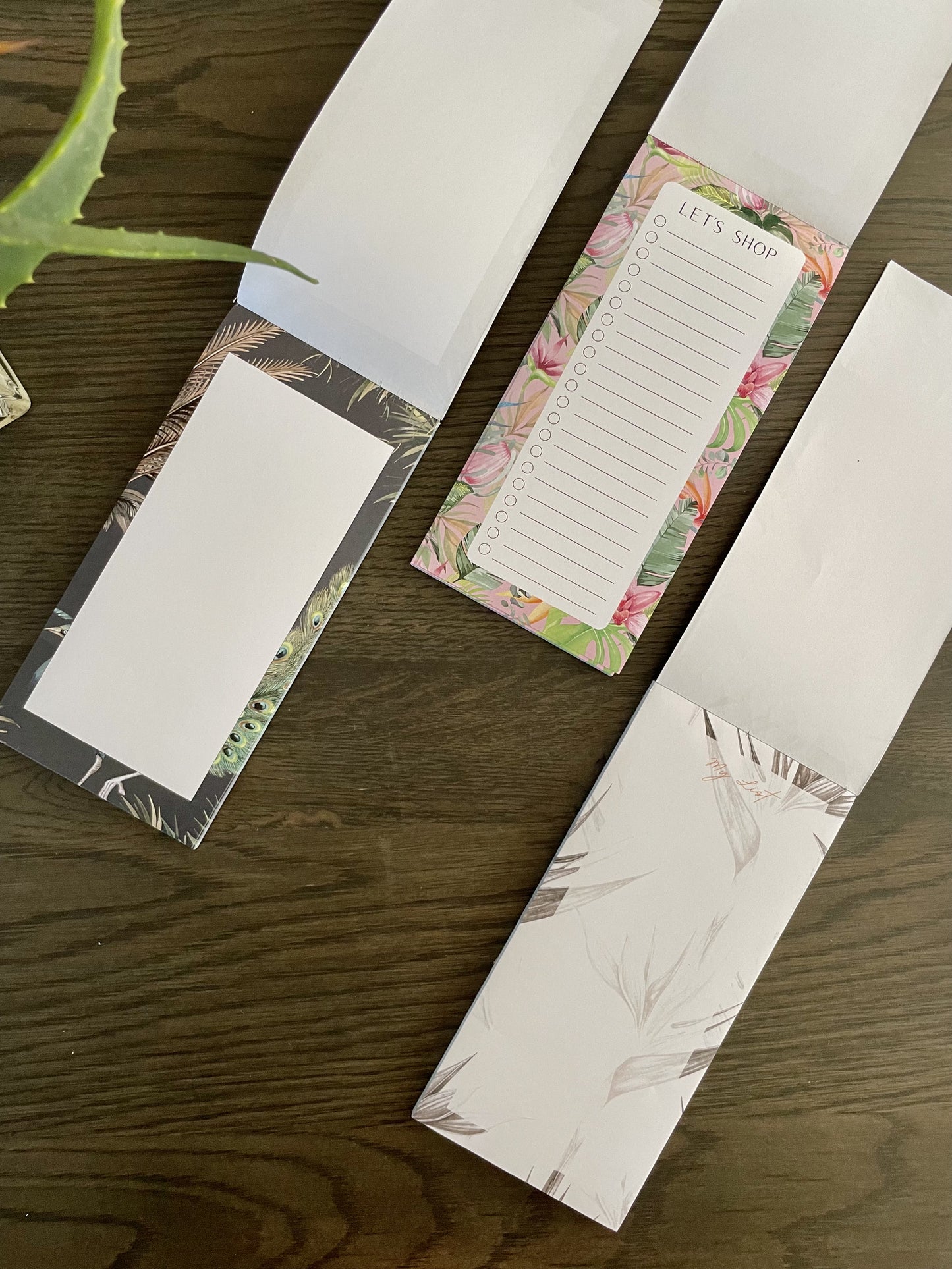 Interior view of magnetic note pads