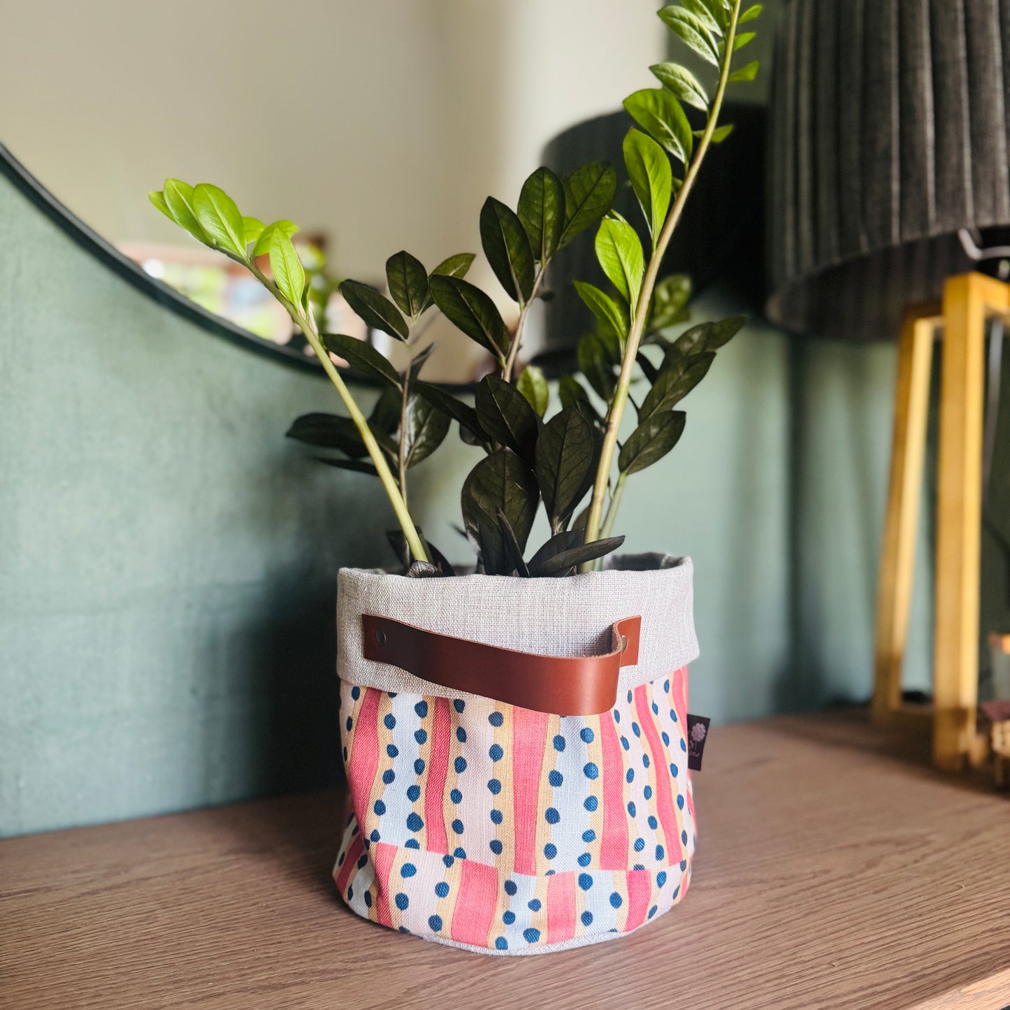 Soft Pot with Leather Handles - Nola and La Serano - iszi ONLINE