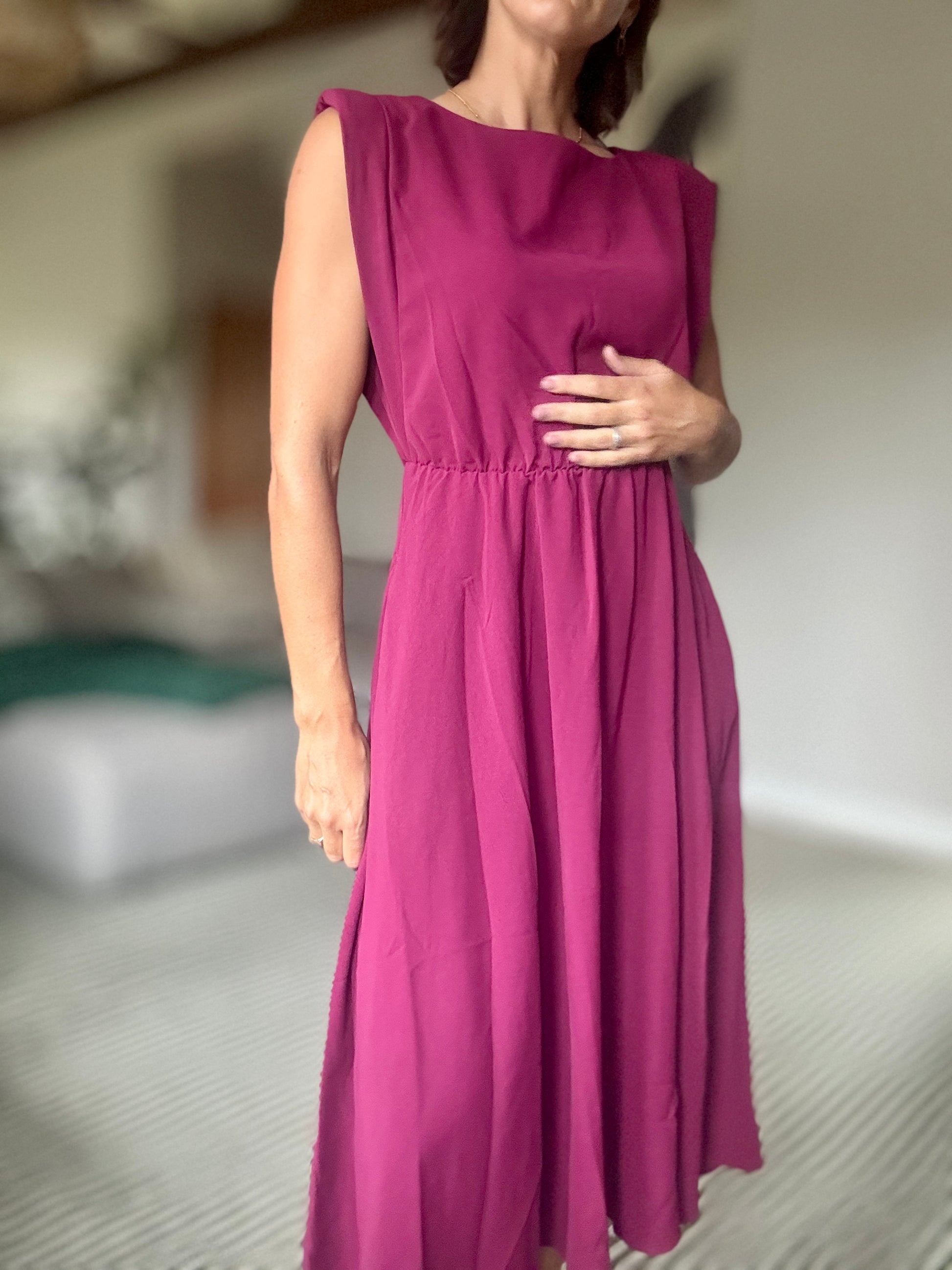 Midi Dress in Maroon 