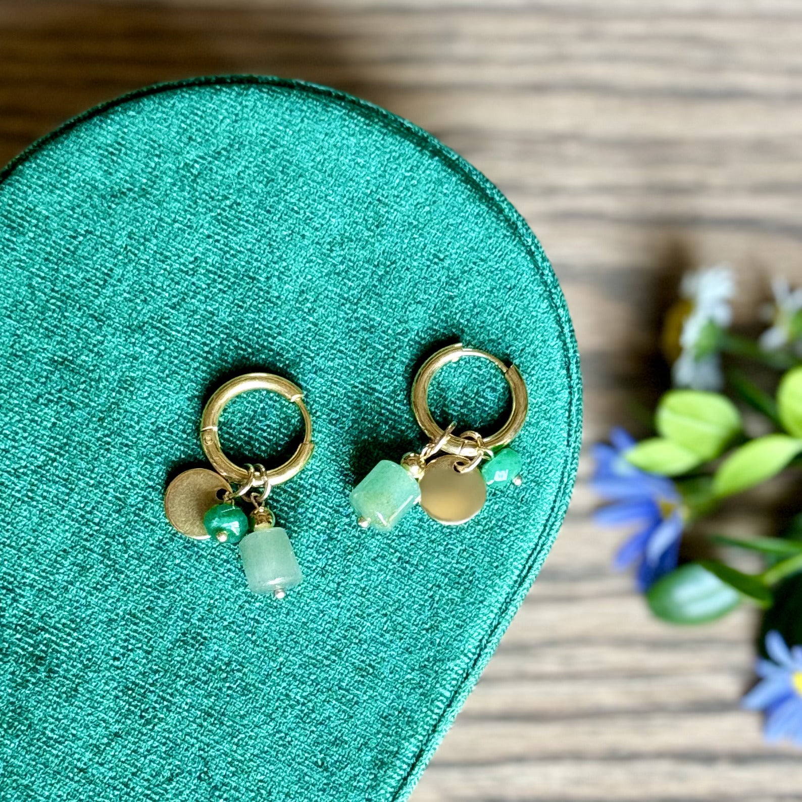 Green Pendant Earrings - iszi ONLINE