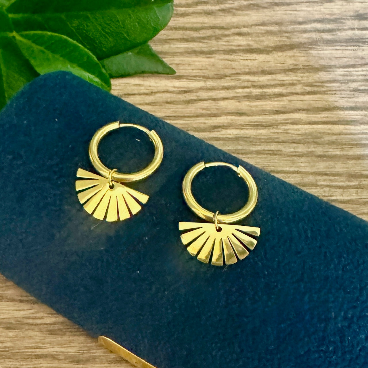 Fan Pendant Earrings