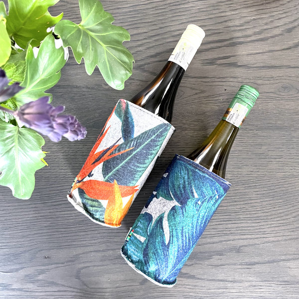 Sustainable velt wine holder in strelitzia and fern design