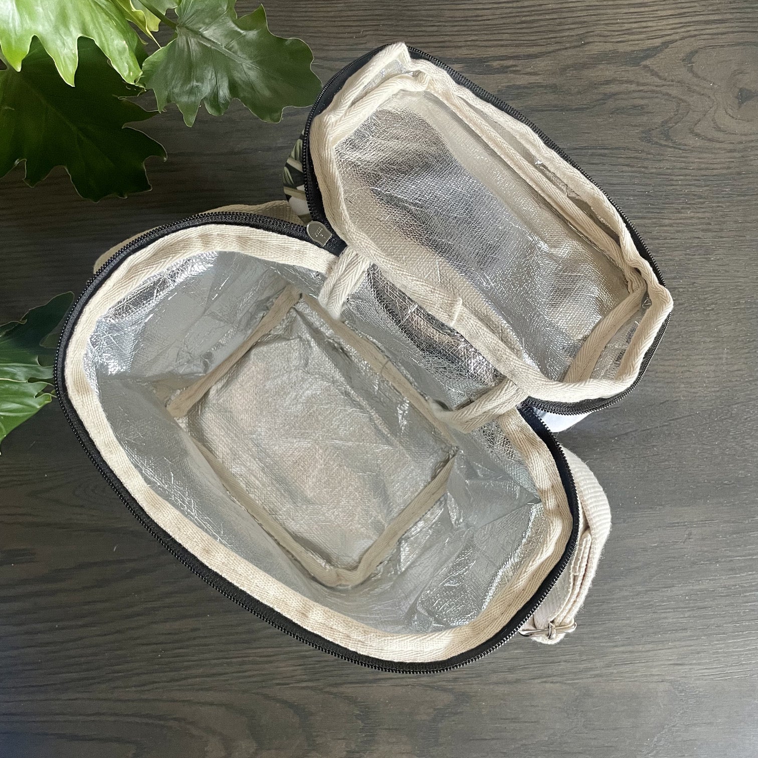 Tall Cooler - Acanthus interior view