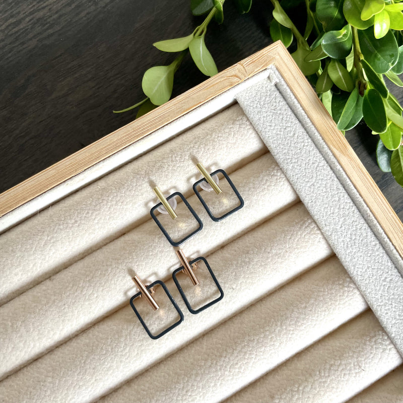 Line with Black Square Stud earrings in Gold and Rose-Gold