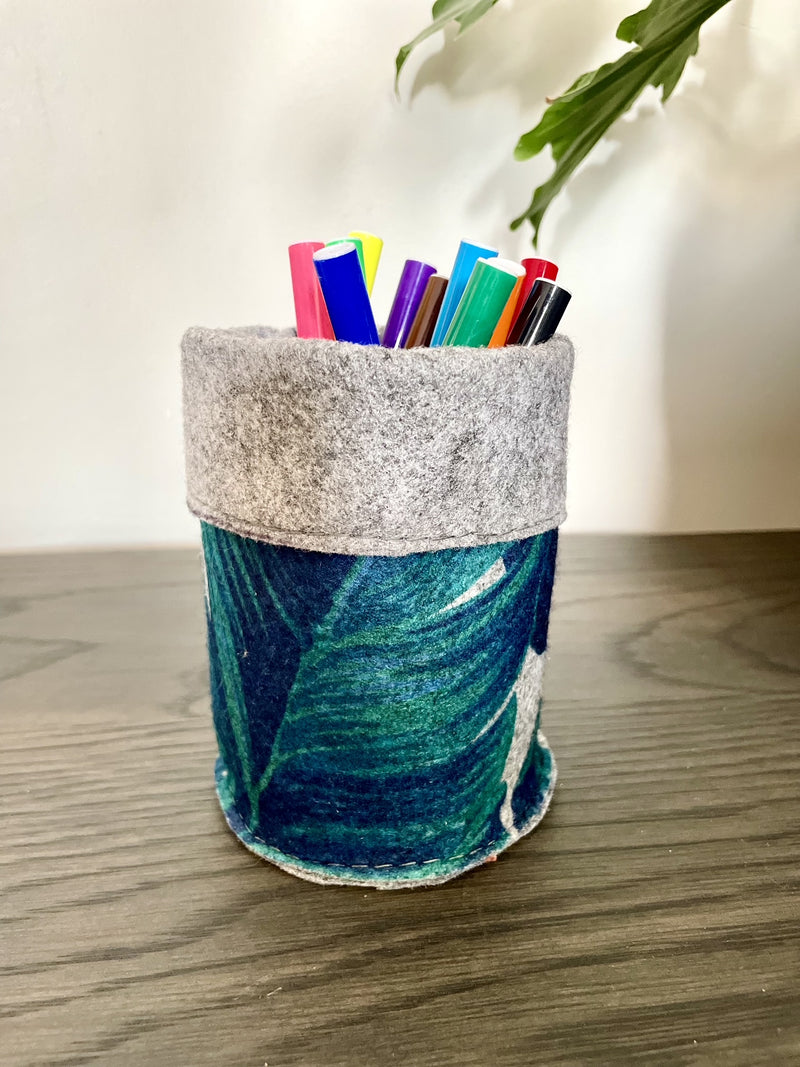 Fern Stationery holder from velt (recycled plastic bottle)s